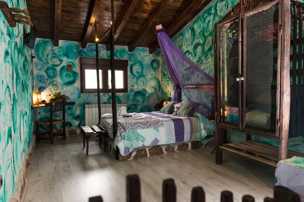 El Eden De Javier Guest House Robledillo Bagian luar foto